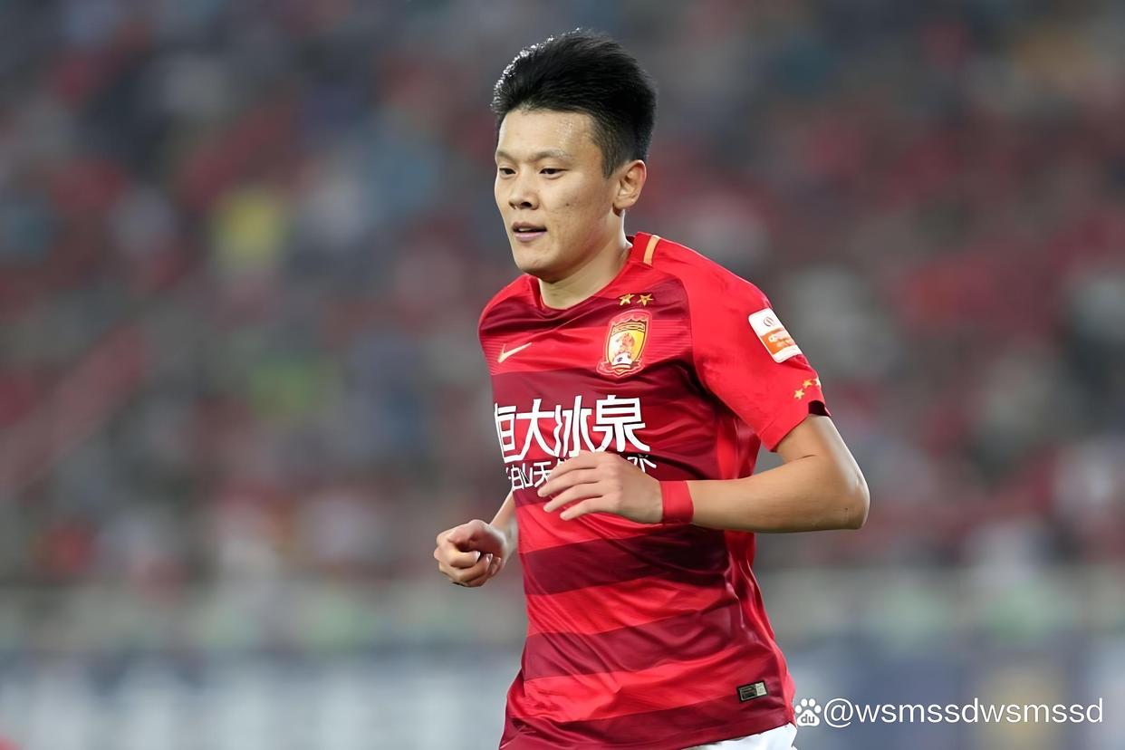青岛中能俱乐部(青岛中能足球俱乐部球员名单) 青岛中能俱乐部(青岛中能足球俱乐部球员名单)