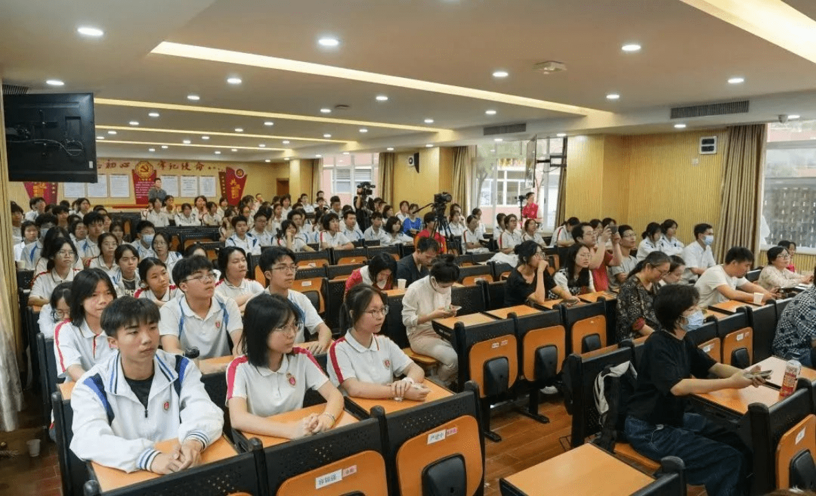 胡锦超职业技术学校(一年级上册口算电子版) 胡锦超职业技术学校(一年级上册口算电子版)