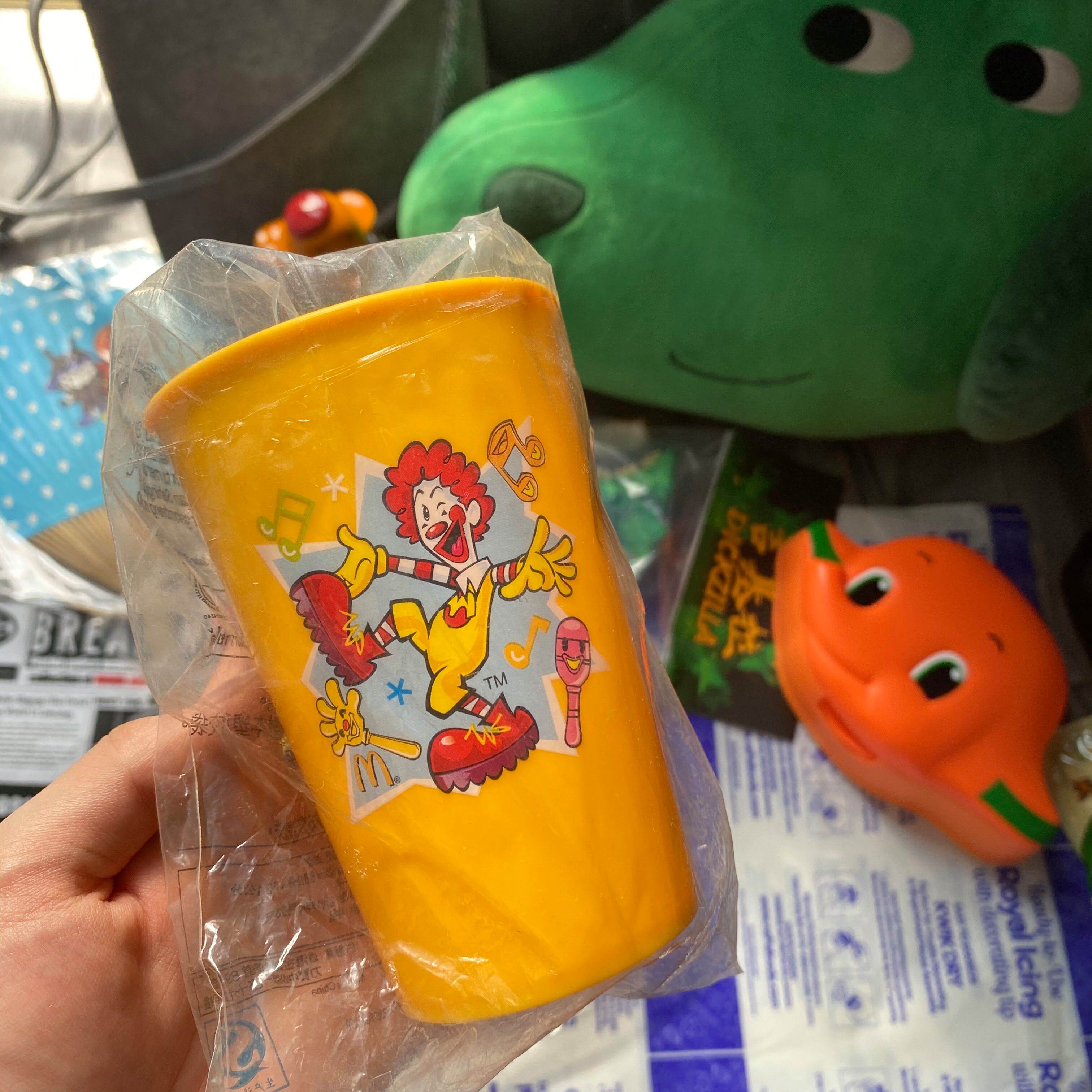 麦当劳送杯子(麦当劳送杯子有什么用) 麦当劳送杯子(麦当劳送杯子有什么用)